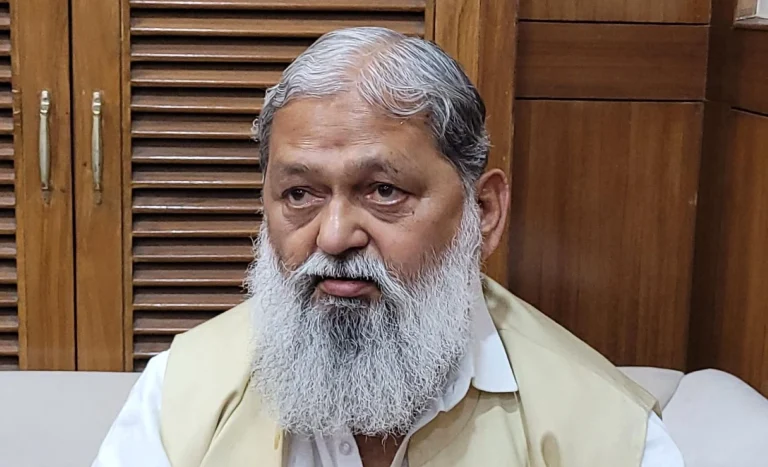 अंबाला छावनी के सुभाष पार्क में मंत्री अनिल विज ने किया 80 लाख की लागत से सिंथेटिक ट्रैक का उद्घाटन